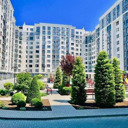 Новая Квартира Vip Chişinau Exteriör bild